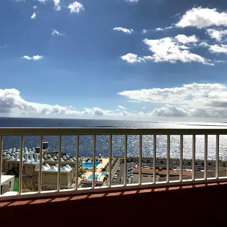 Entero Con Vistas Al Mar En Apartamento Radazul